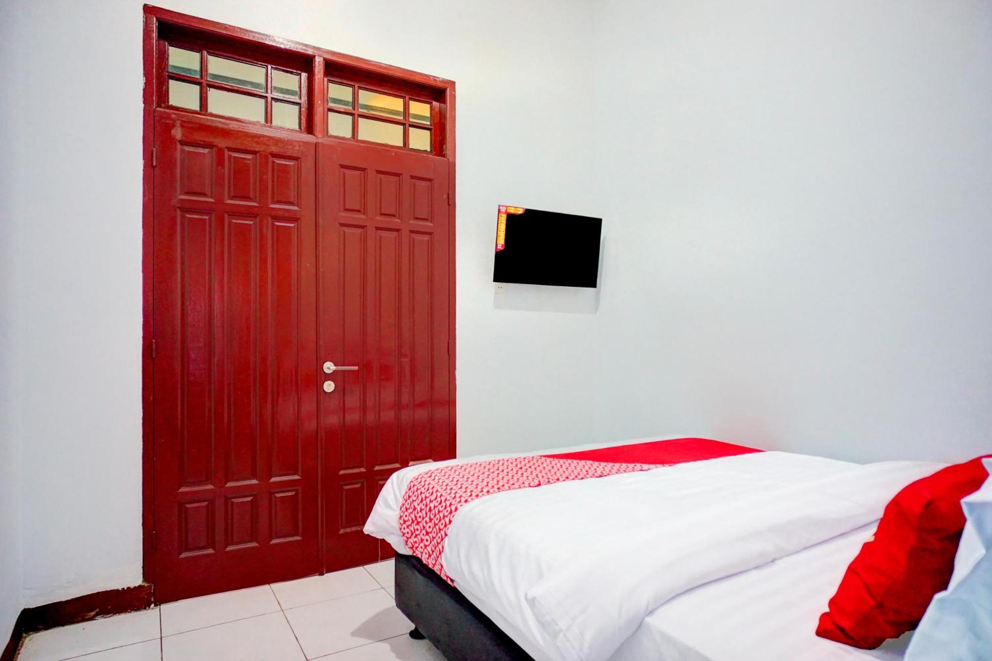 Hotel O Krakatau Near Universitas Muhammadiya Sumatra Utara Umsu メダン エクステリア 写真