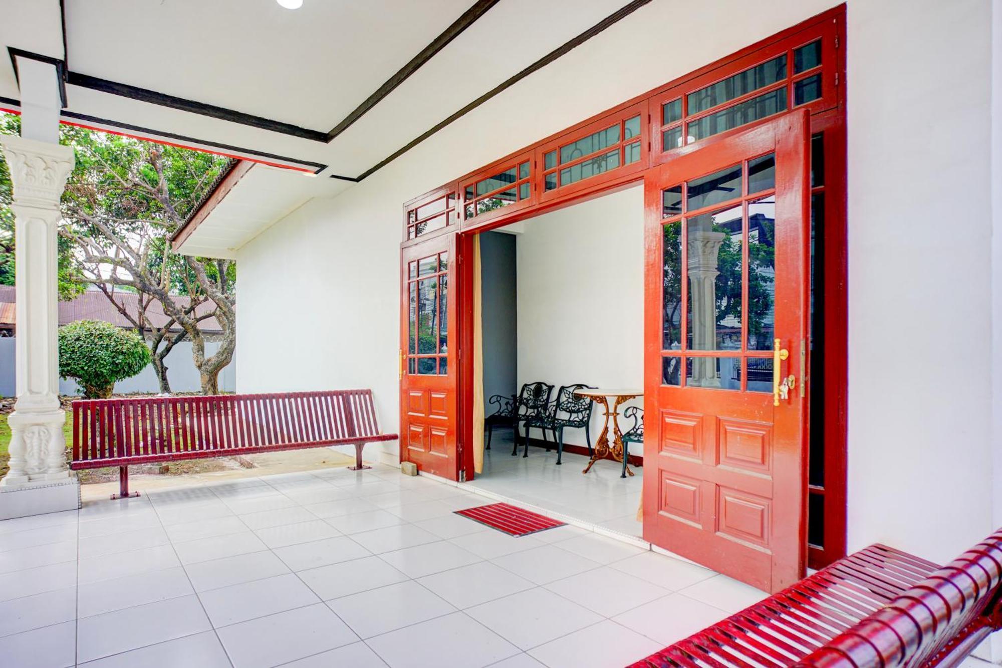 Hotel O Krakatau Near Universitas Muhammadiya Sumatra Utara Umsu メダン エクステリア 写真