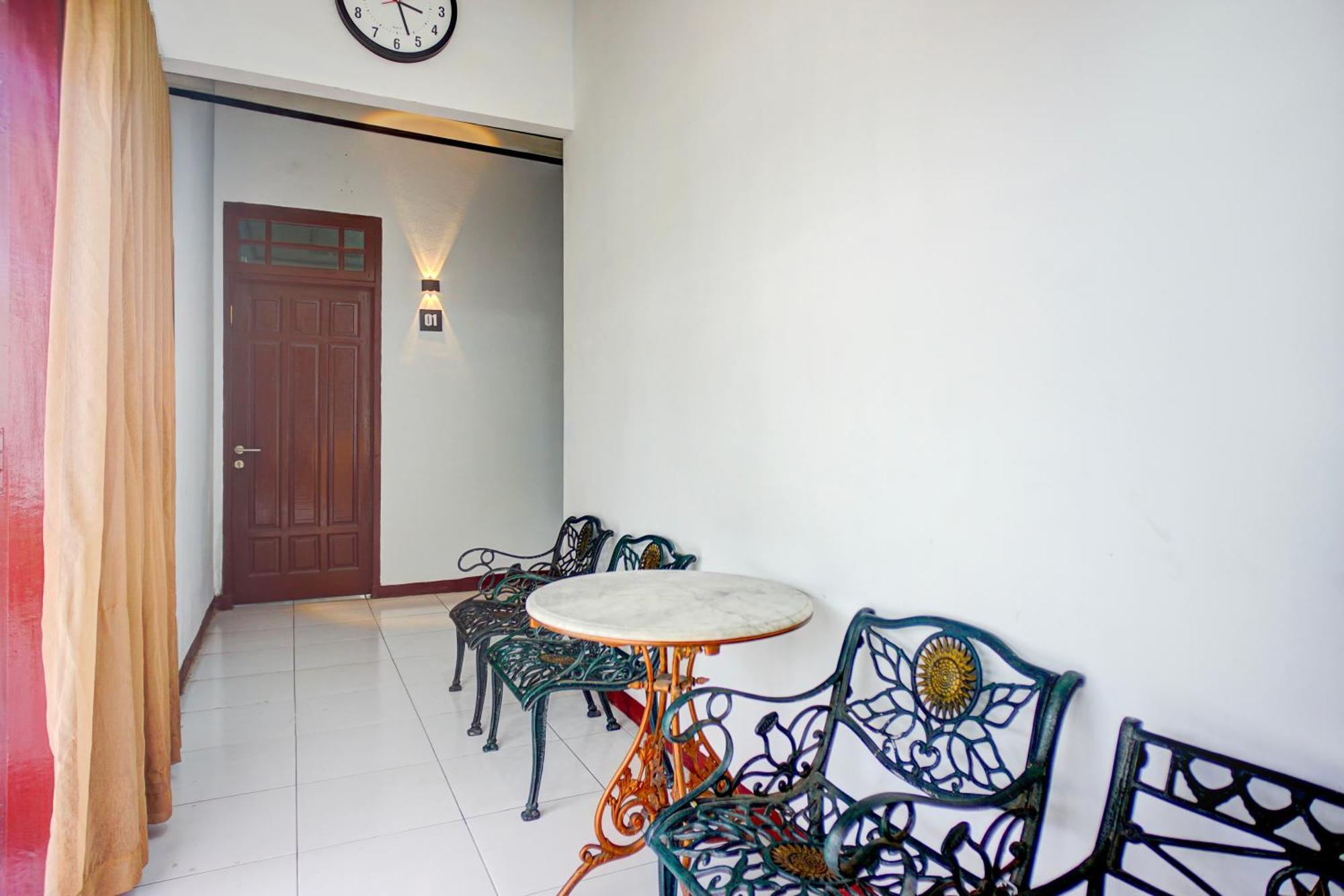 Hotel O Krakatau Near Universitas Muhammadiya Sumatra Utara Umsu メダン エクステリア 写真